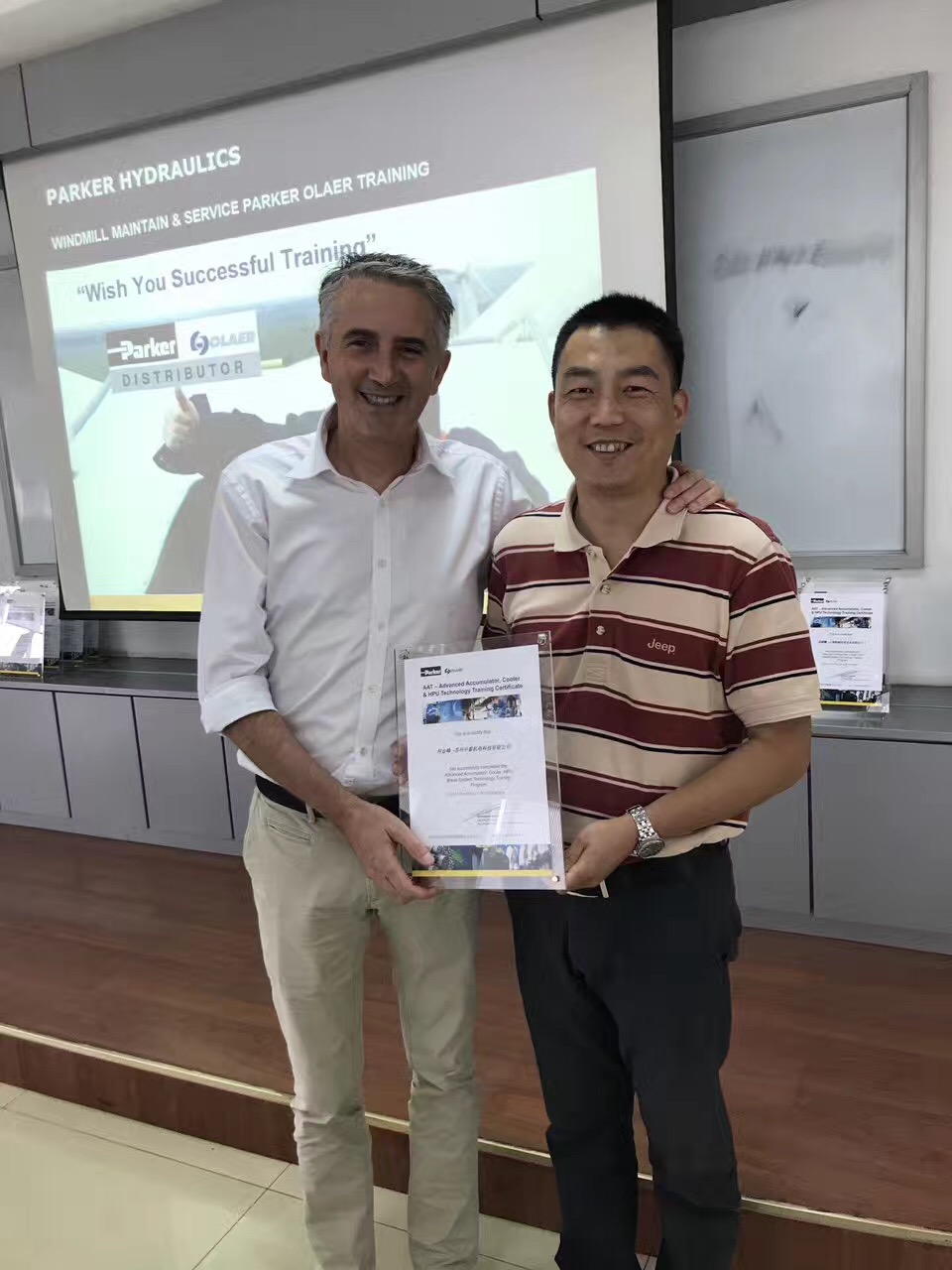 Parker液壓培訓(xùn)順利通過，畜能器；冷卻器；維修；購買可以聯(lián)絡(luò)我們